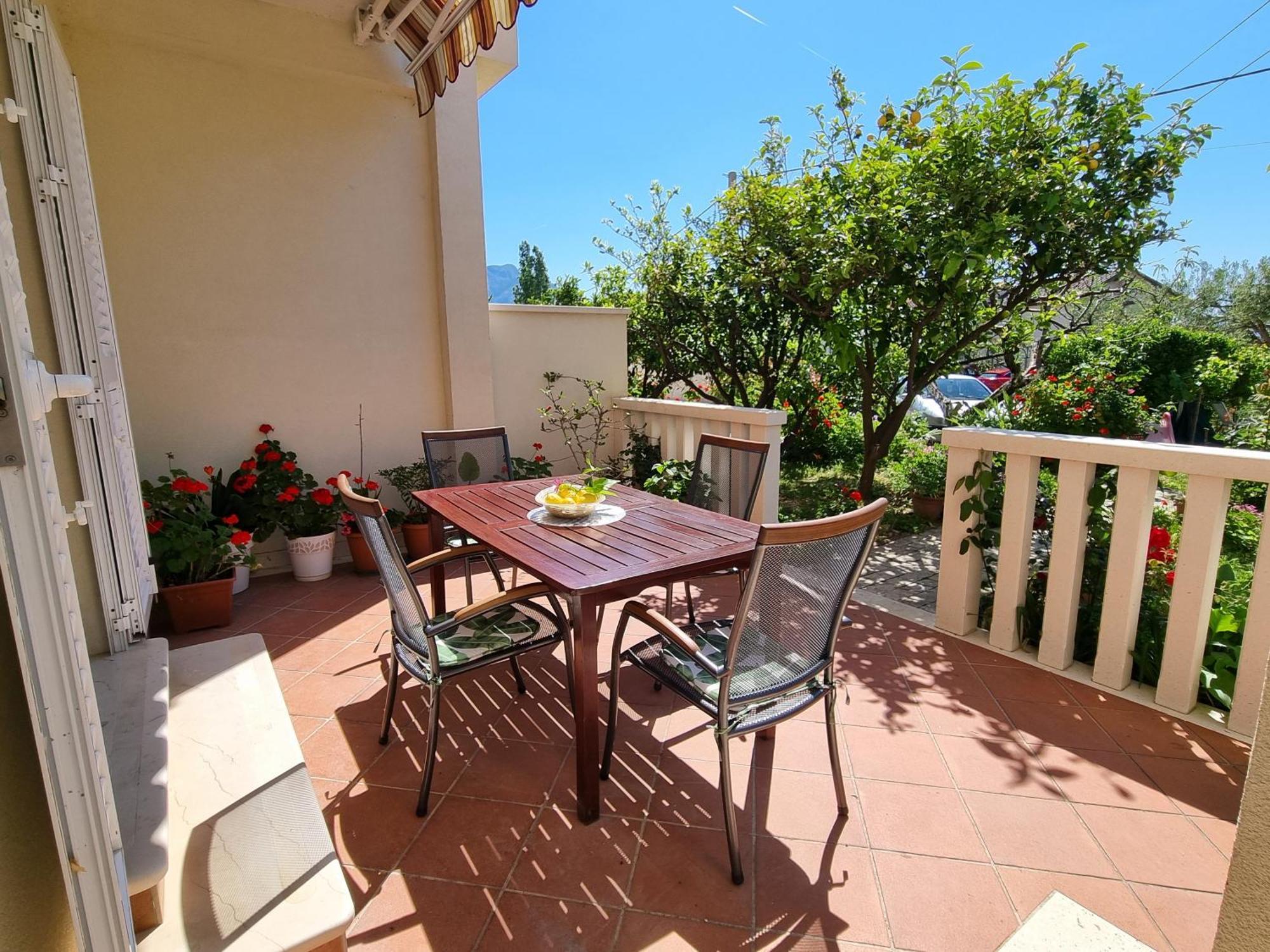 Apartments Kadenca Omis Exterior photo